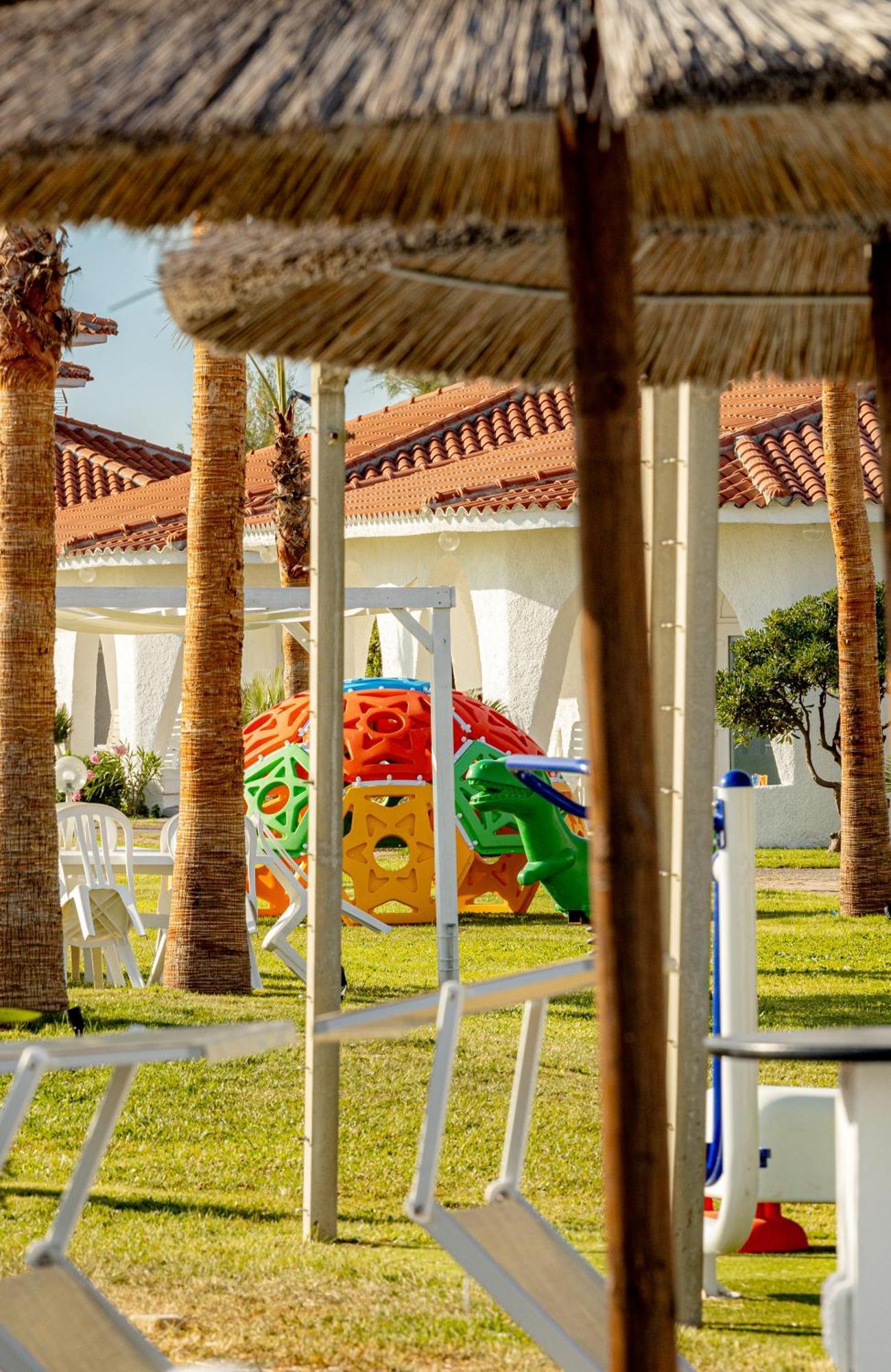 Cala Nostra Resort Марота Екстериор снимка